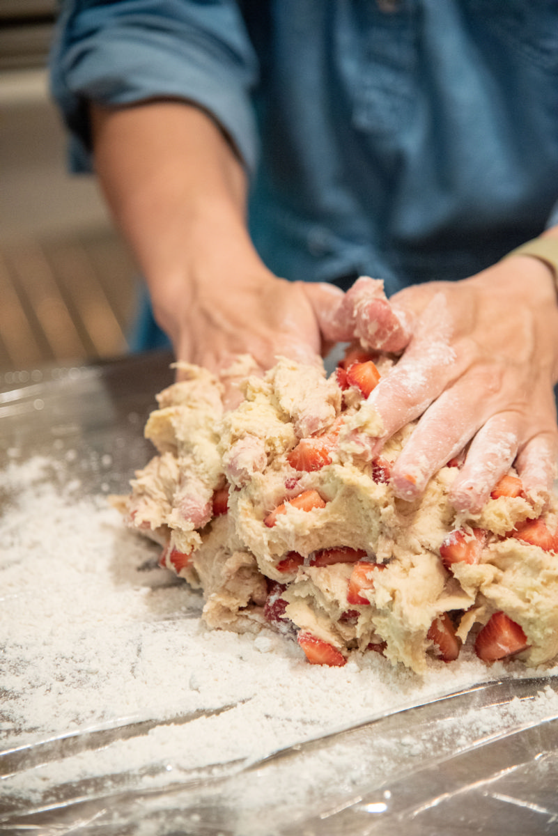 Mom's Fresh Strawberry Scones 